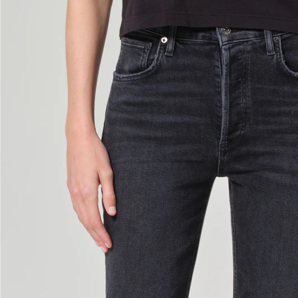 Agolde Riley Cropped Washed Black Jeans - Picture 2 of 10